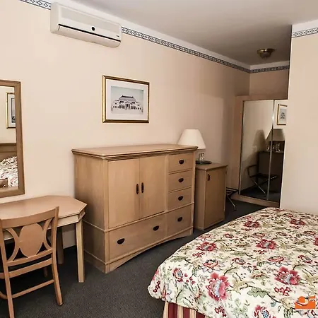 Andrassy Thermal 3*