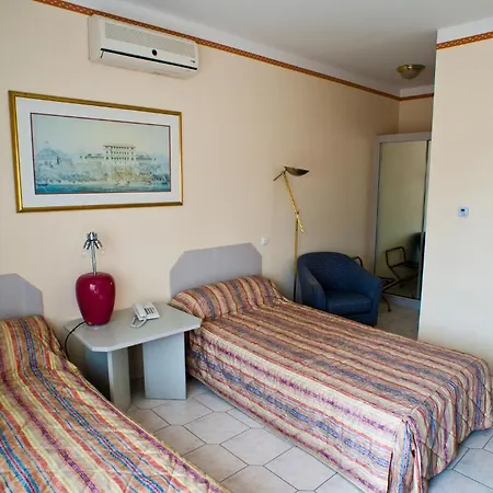 Hotel Andrassy Thermal 3*